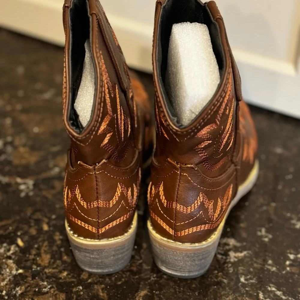 Women’s Brown Cowboy Boots - Picture 4 of 5